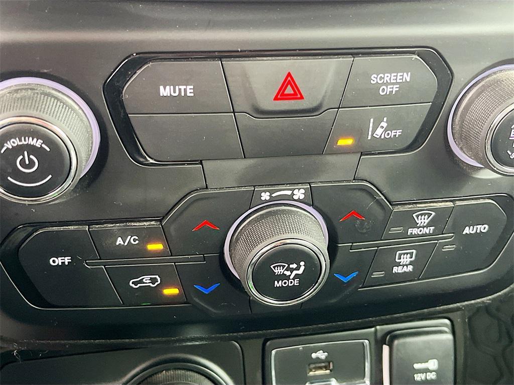 used 2022 Jeep Renegade car, priced at $17,800