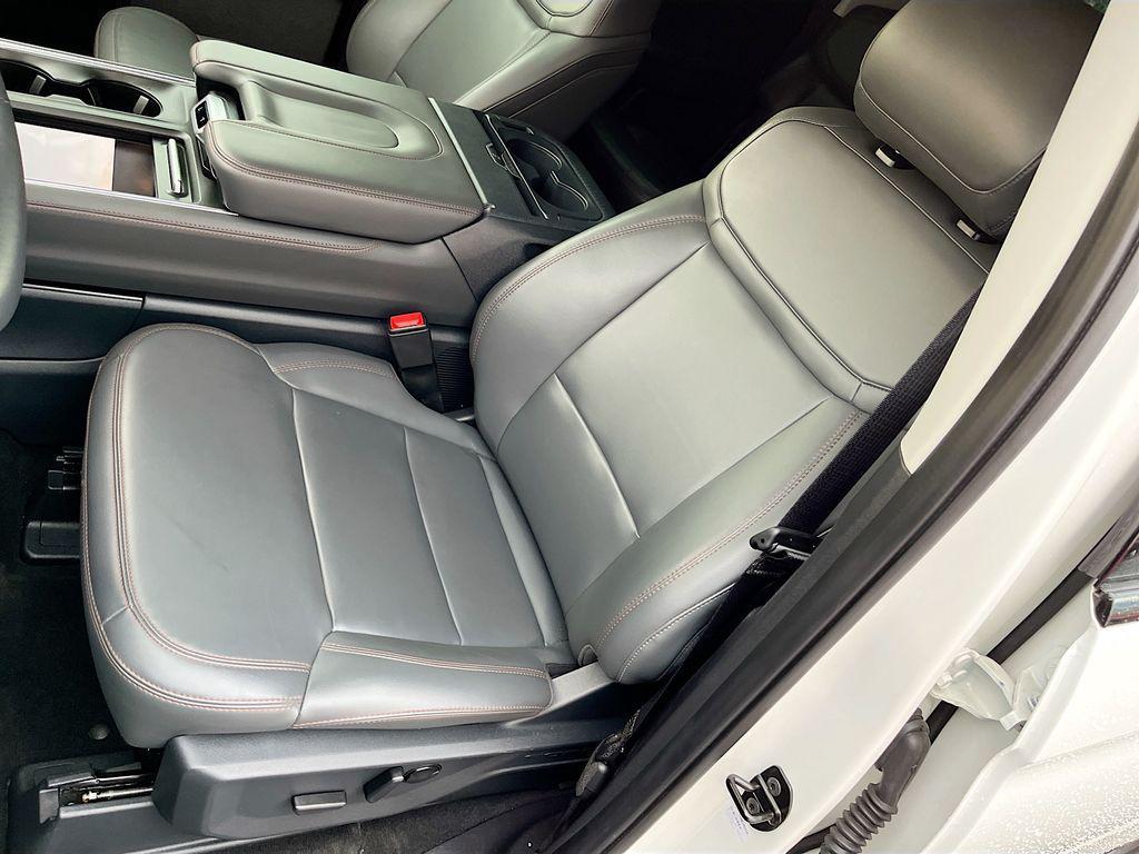 used 2025 Ford Expedition car, priced at $52,600