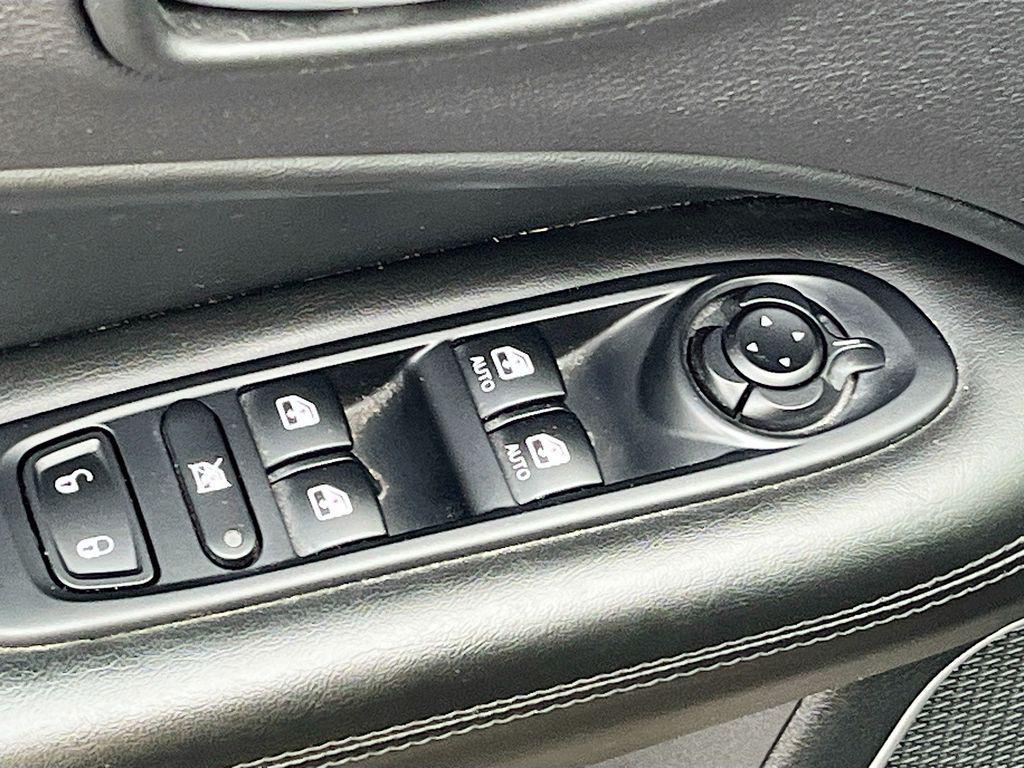 used 2020 Jeep Compass car, priced at $16,300