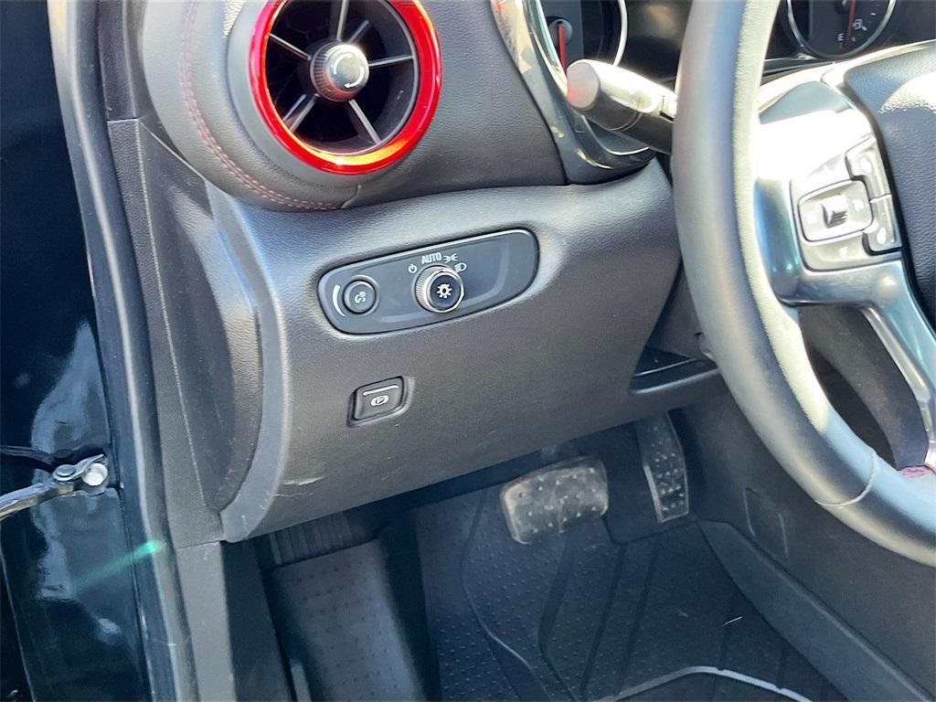 used 2024 Chevrolet Blazer car, priced at $28,600