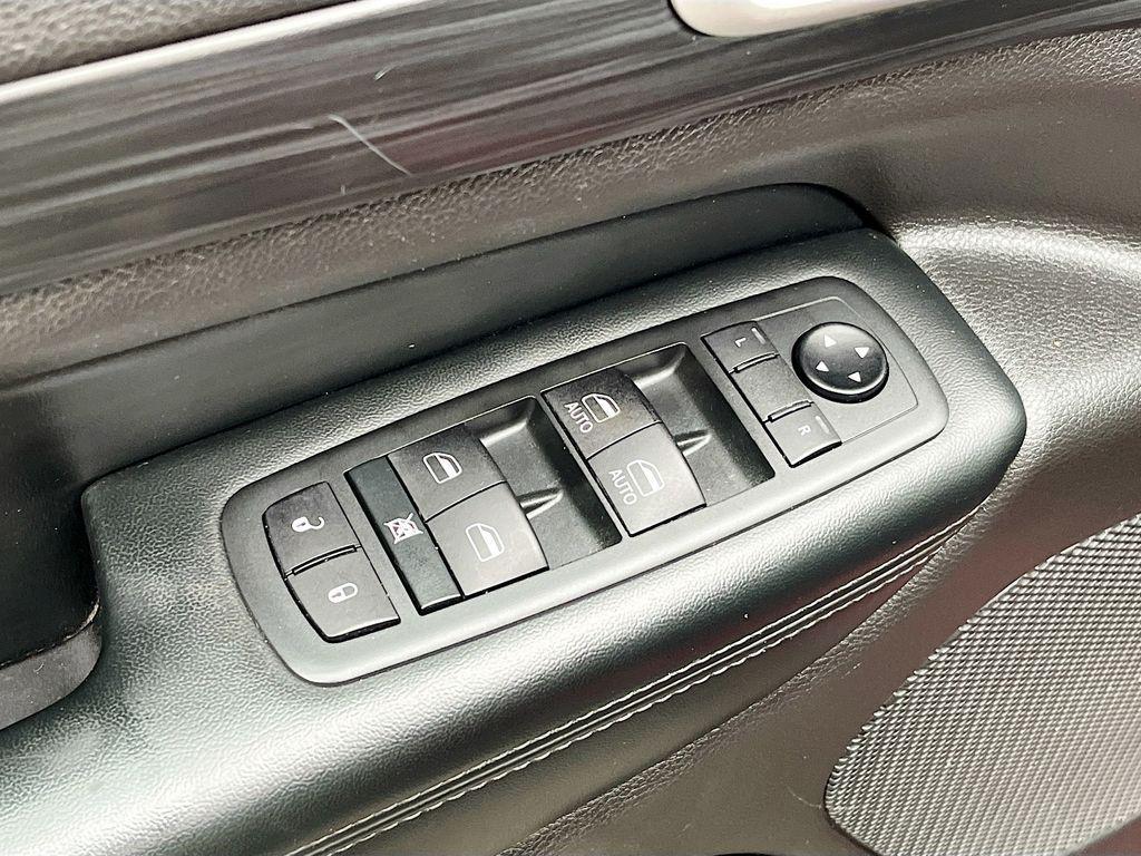 used 2021 Jeep Grand Cherokee car, priced at $21,100