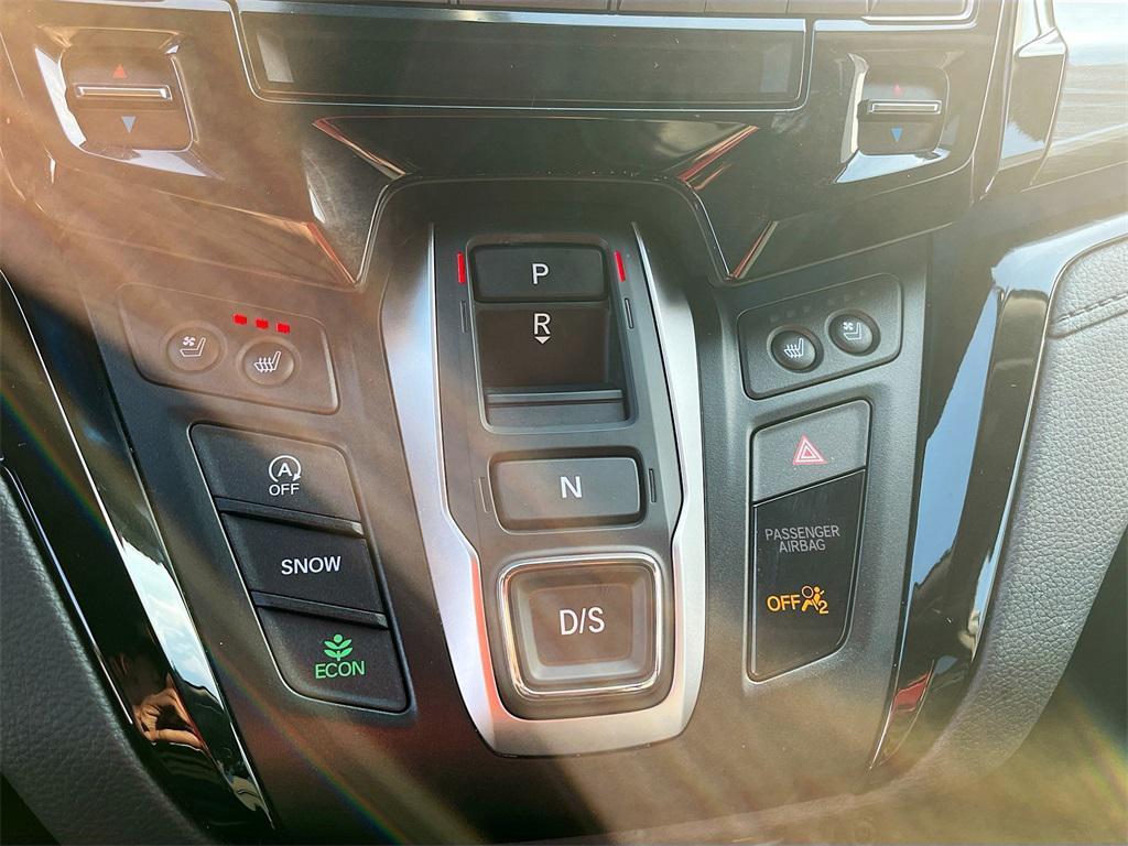 used 2023 Honda Odyssey car, priced at $34,000