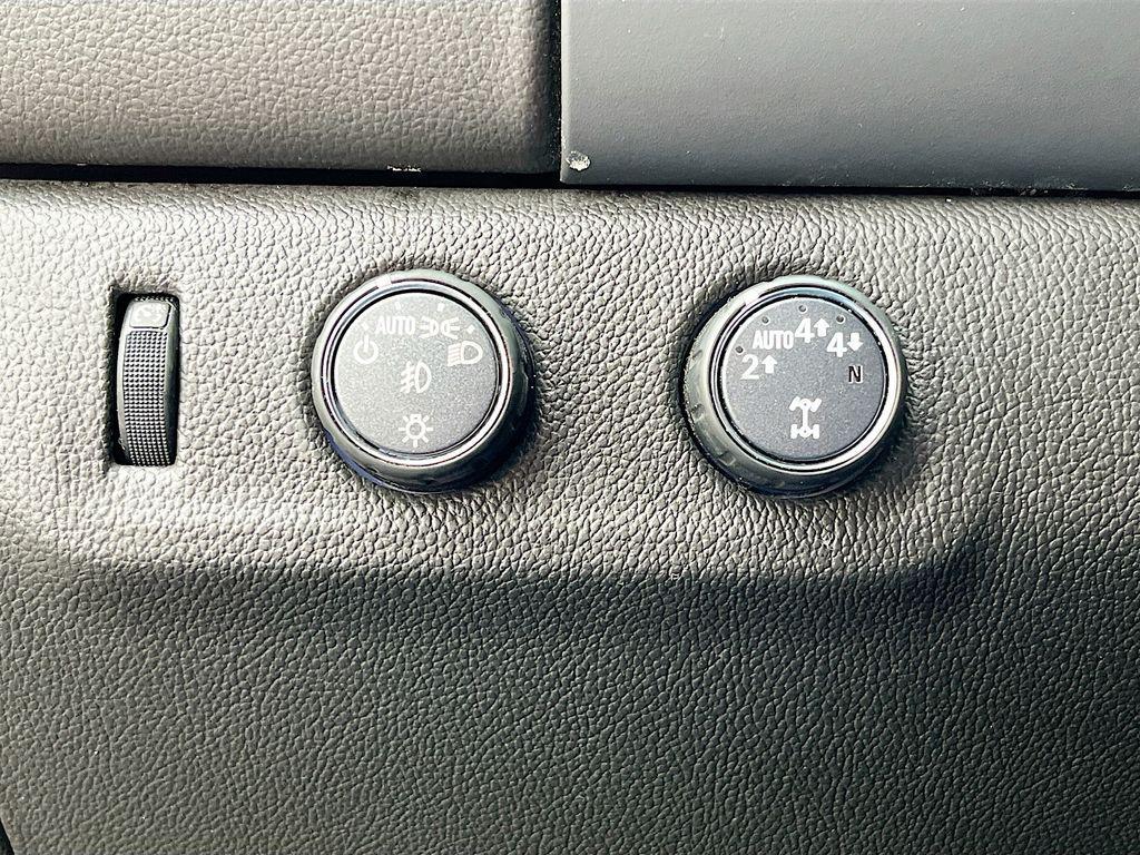 used 2022 GMC Canyon car, priced at $26,900