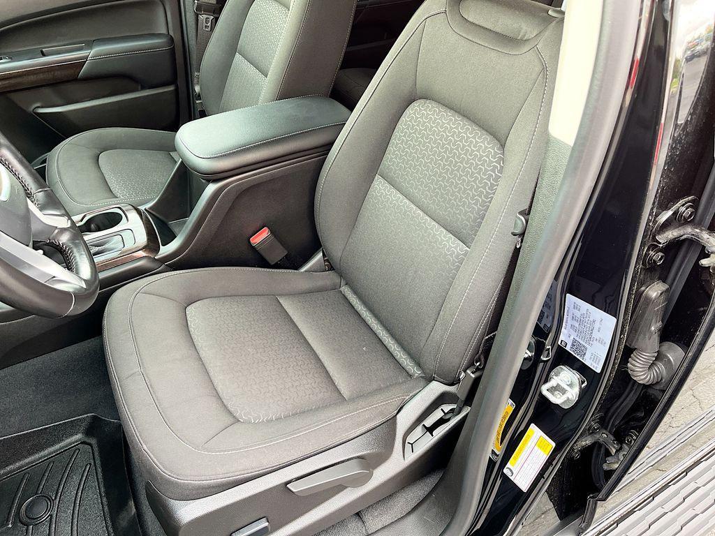 used 2022 GMC Canyon car, priced at $26,900