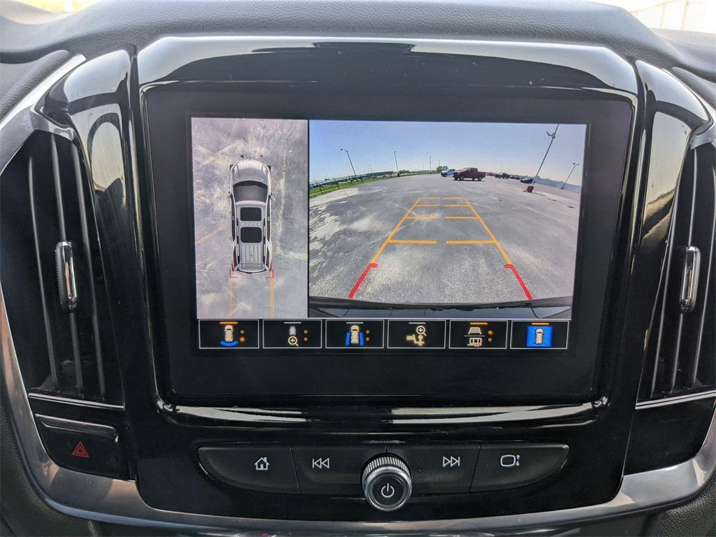 used 2023 Chevrolet Traverse car, priced at $30,500