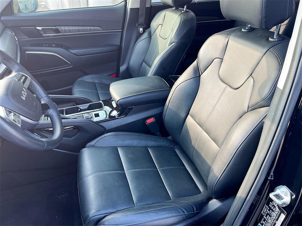 used 2024 Kia Telluride car, priced at $33,900