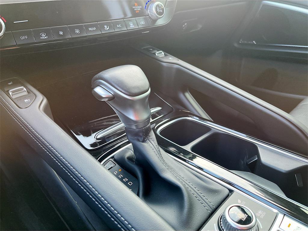 used 2024 Kia Telluride car, priced at $33,900