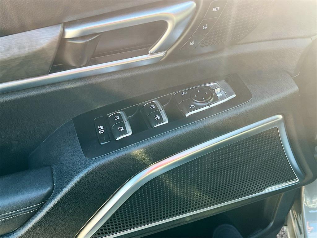 used 2023 Kia Telluride car, priced at $31,600