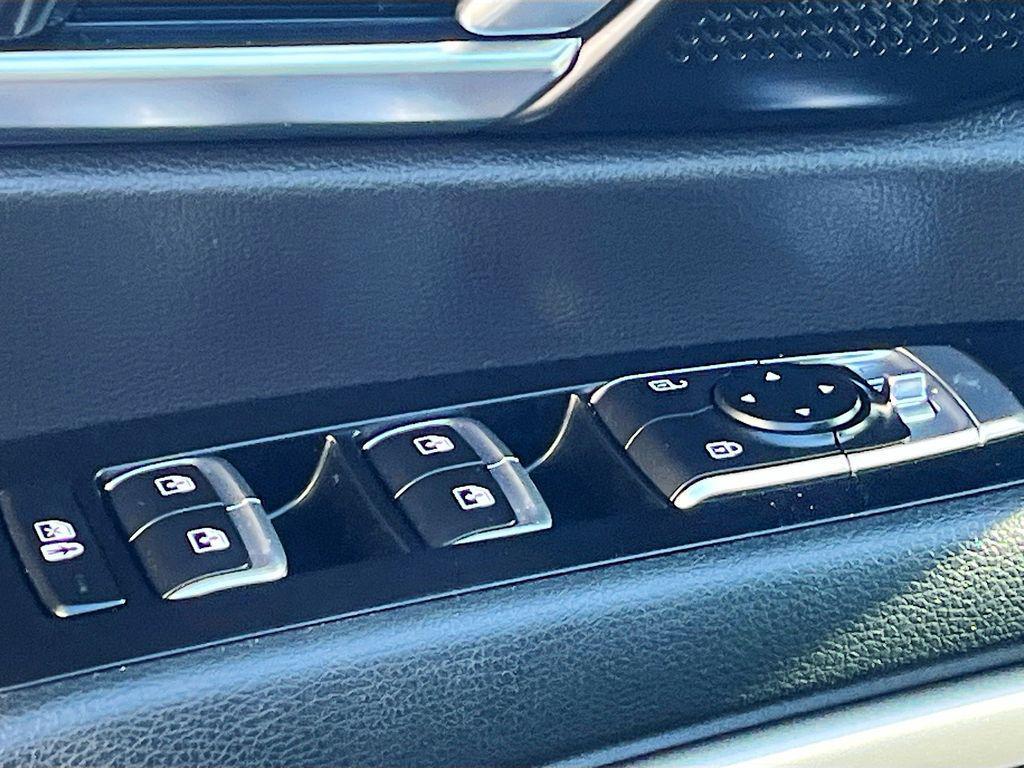 used 2025 Kia Telluride car, priced at $37,000