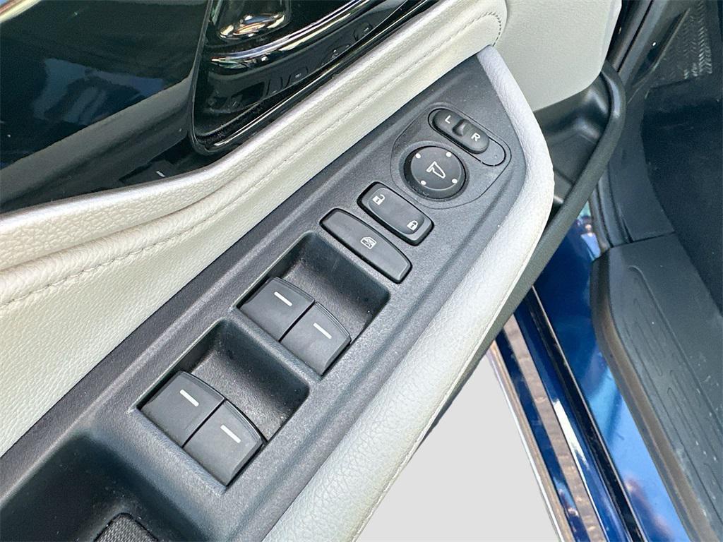 used 2024 Honda Odyssey car, priced at $32,900