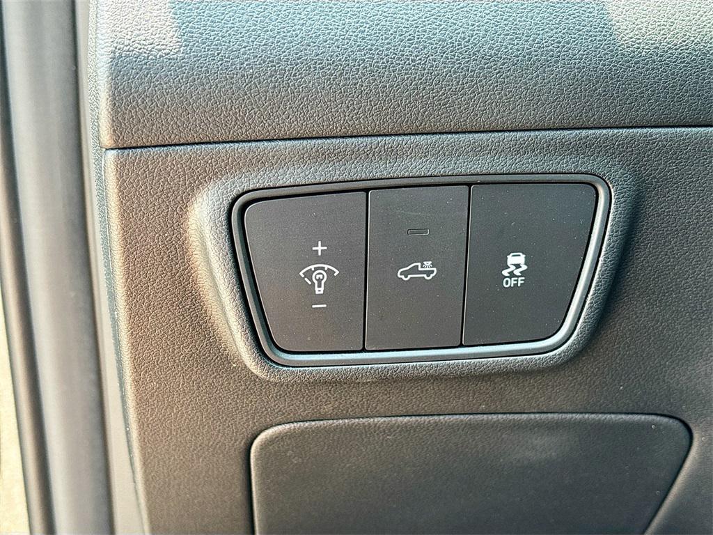 used 2023 Hyundai SANTA CRUZ car, priced at $22,600