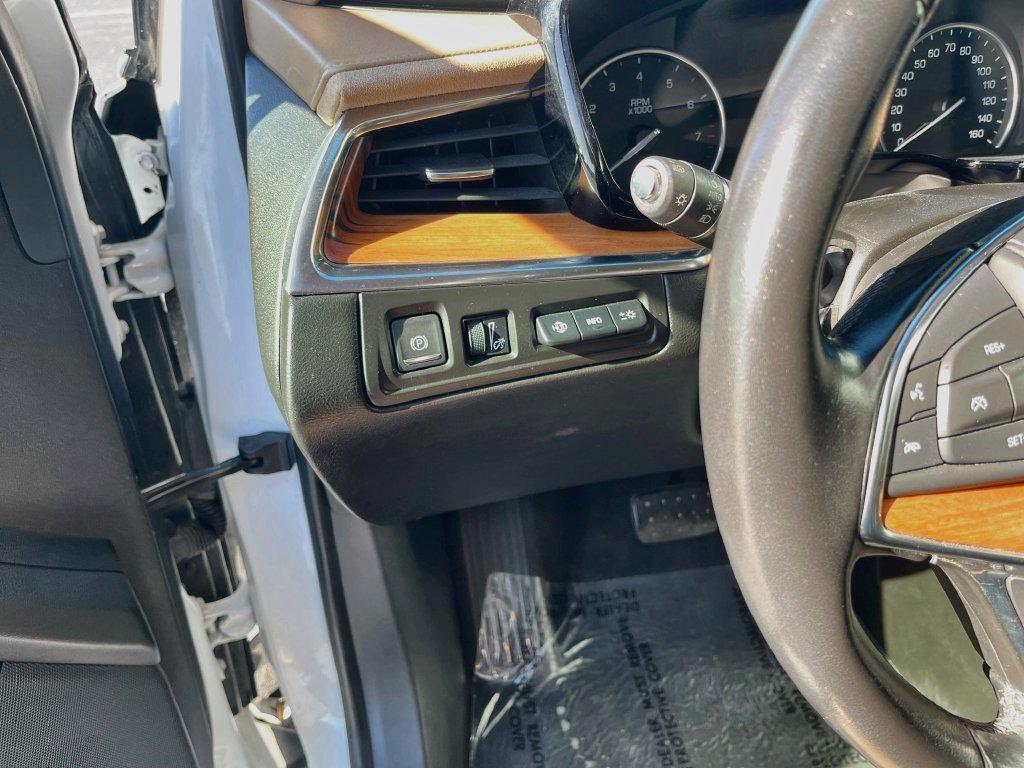 used 2019 Cadillac XT5 car, priced at $21,600