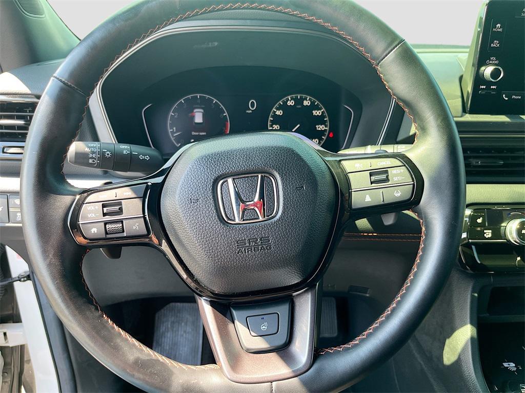 used 2025 Honda Pilot car, priced at $38,200