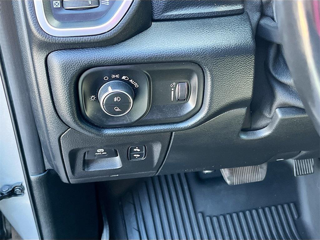 used 2021 Ram 1500 car, priced at $28,000