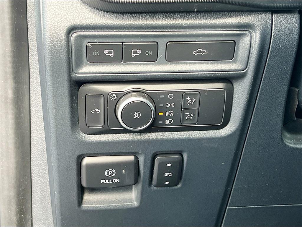 used 2022 Ford F-150 car, priced at $43,900