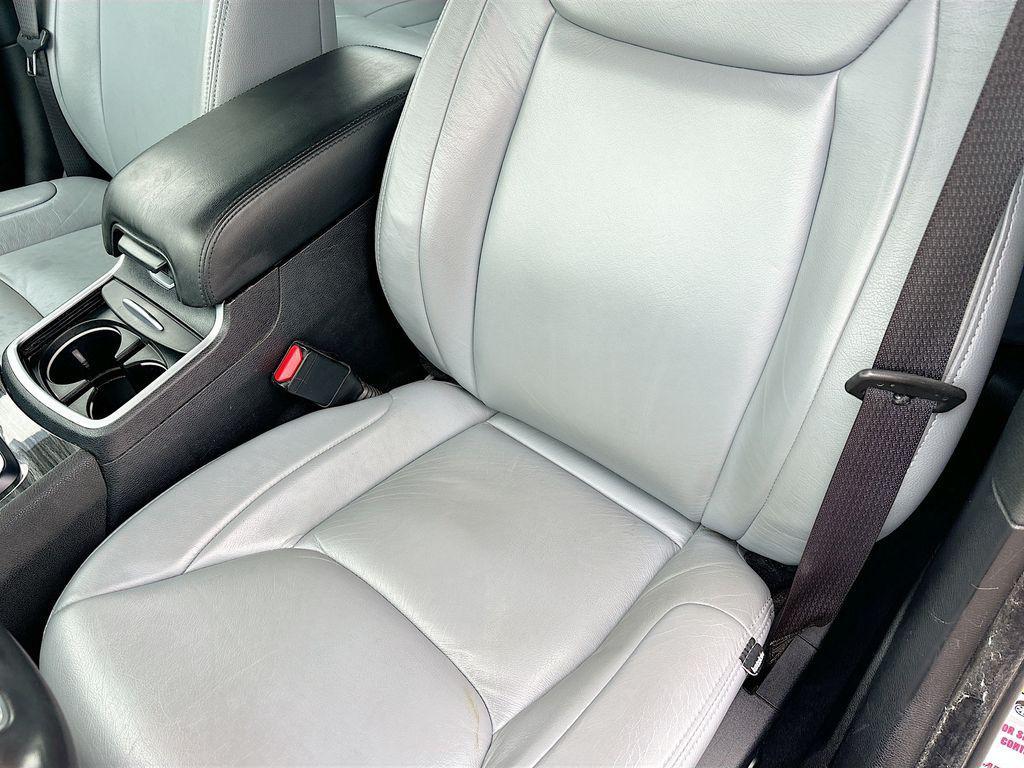 used 2021 Chrysler 300 car, priced at $17,900