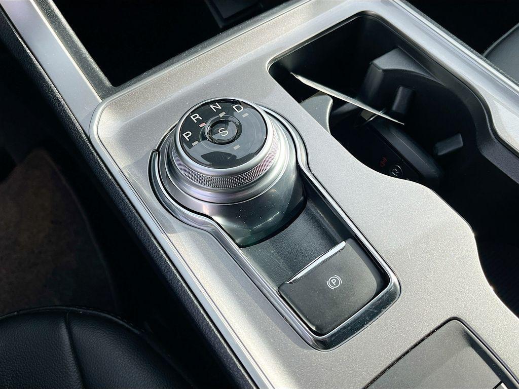 used 2024 Ford Edge car, priced at $23,800