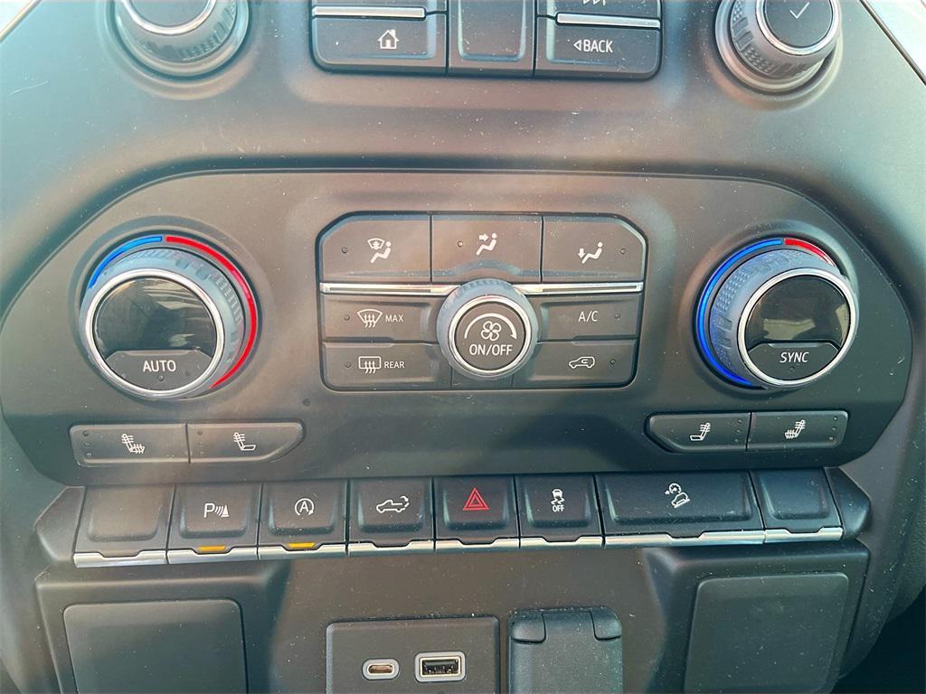 used 2022 Chevrolet Silverado 1500 car, priced at $32,700