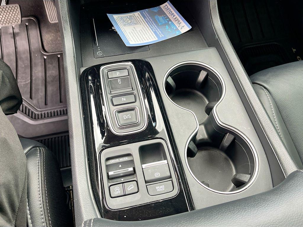 used 2025 Honda Pilot car, priced at $39,400