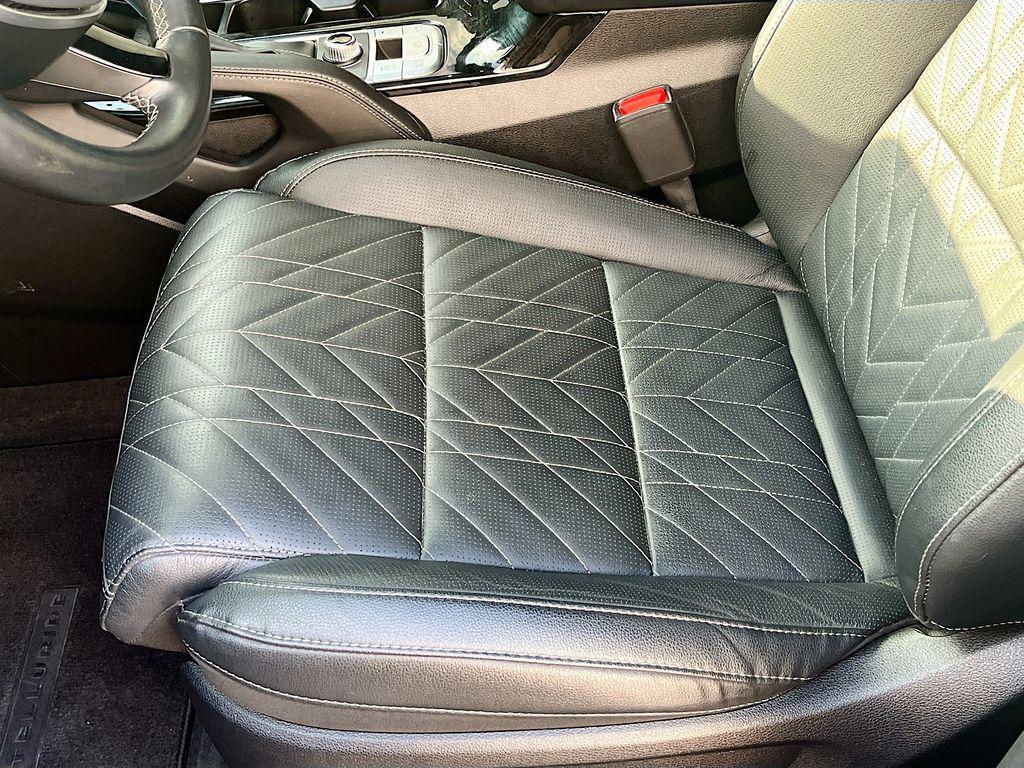 used 2025 Kia Telluride car, priced at $39,000