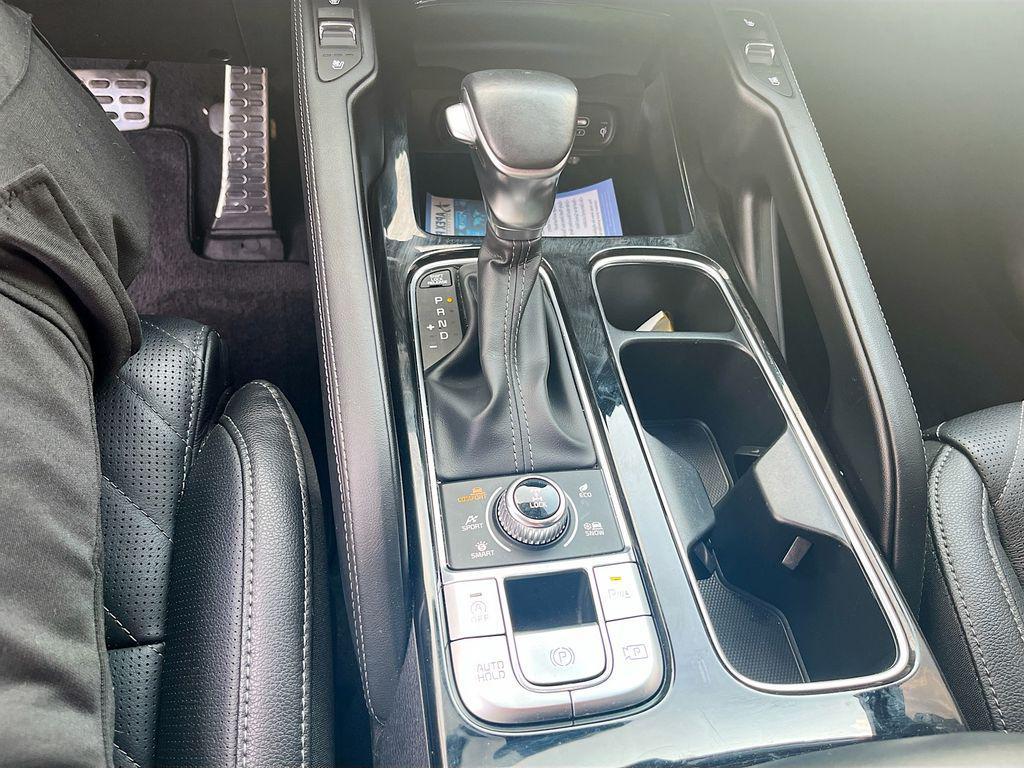 used 2025 Kia Telluride car, priced at $39,000