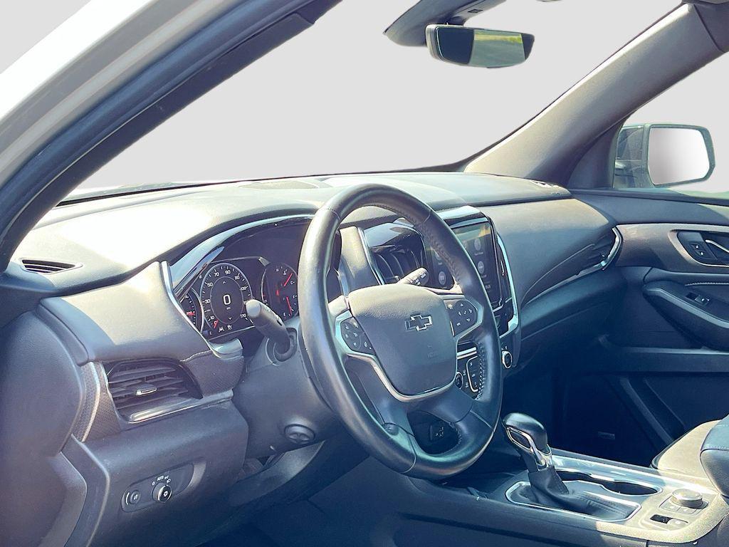 used 2022 Chevrolet Traverse car, priced at $26,800
