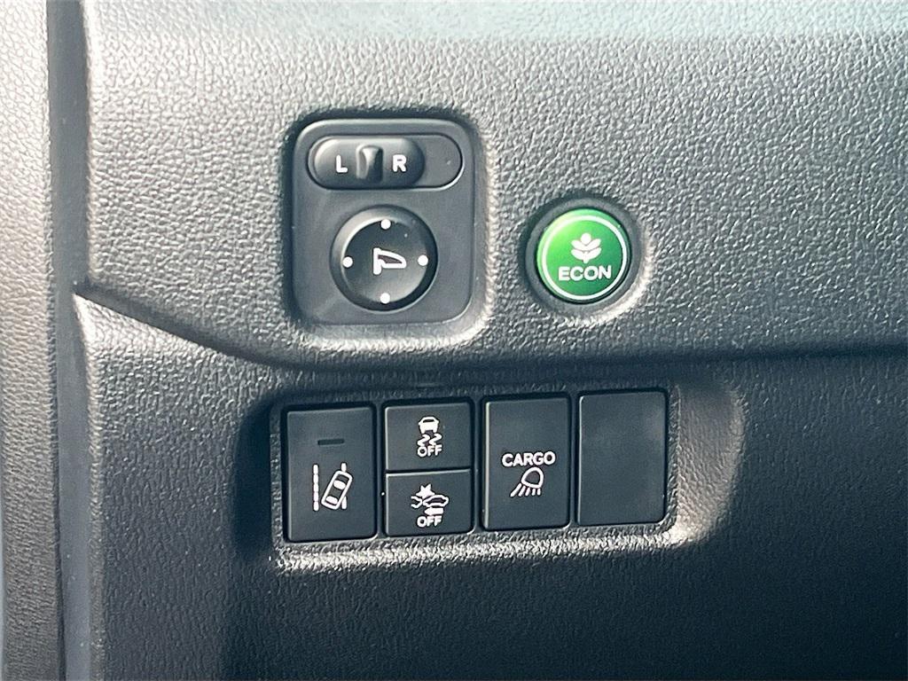 used 2025 Honda Ridgeline car, priced at $31,500