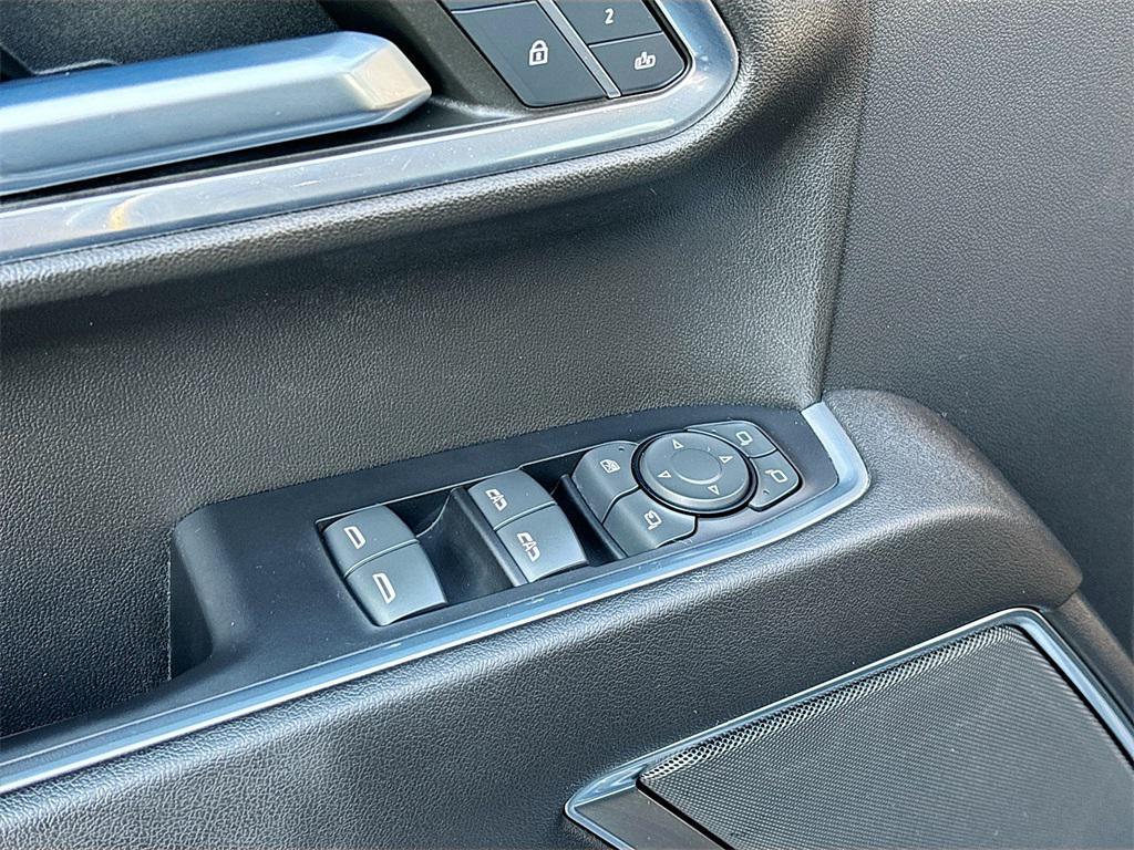 used 2023 GMC Sierra 1500 car, priced at $38,500