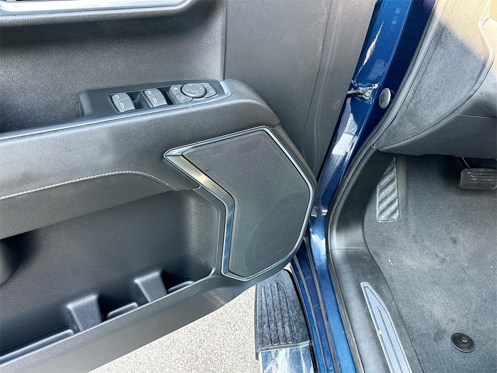 used 2023 GMC Sierra 1500 car, priced at $38,500