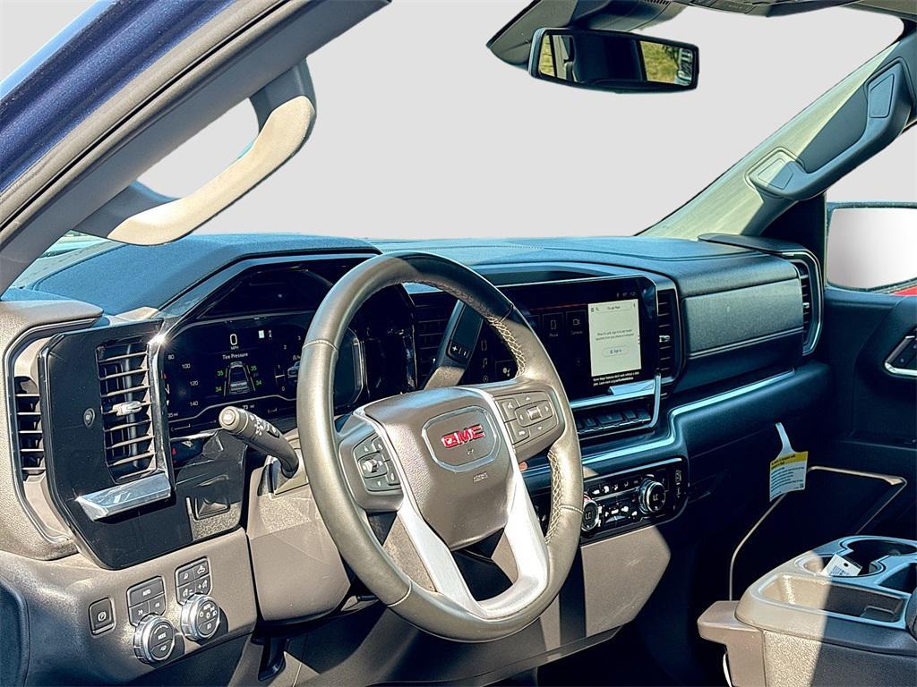 used 2023 GMC Sierra 1500 car, priced at $38,500