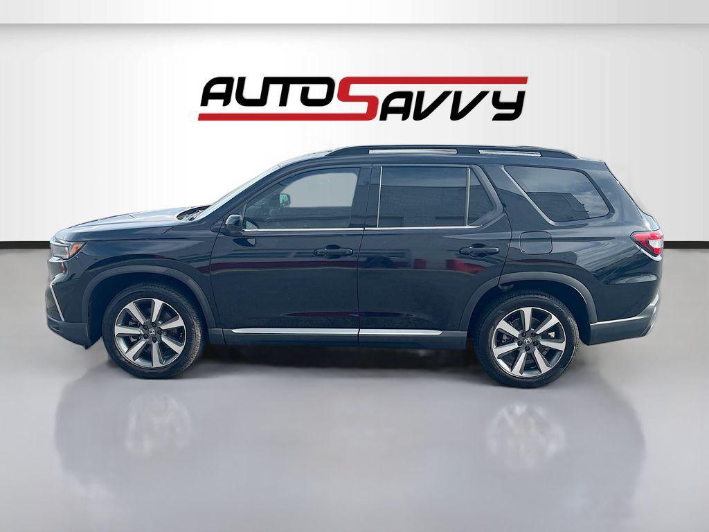 used 2025 Honda Pilot car, priced at $41,700
