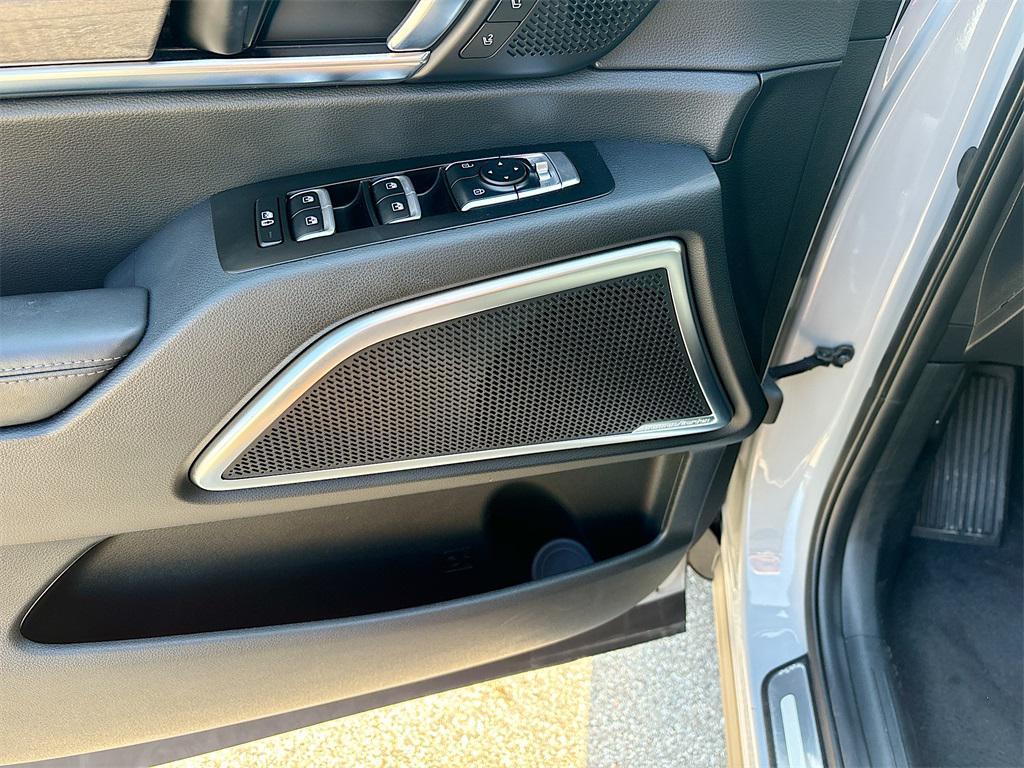 used 2022 Kia Telluride car, priced at $31,100