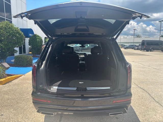 used 2021 Cadillac XT6 car, priced at $25,935