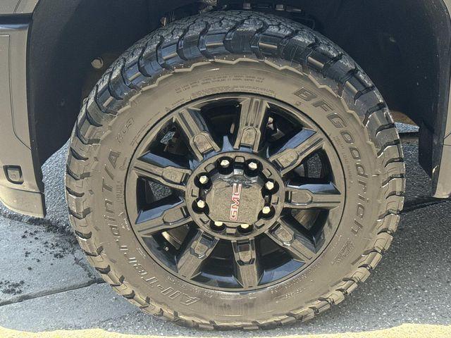 used 2025 GMC Sierra 2500 car, priced at $73,675
