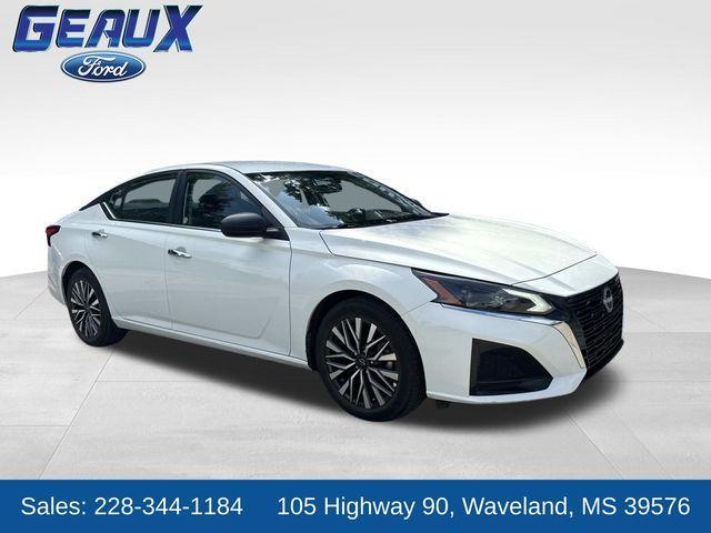 used 2025 Nissan Altima car, priced at $21,520