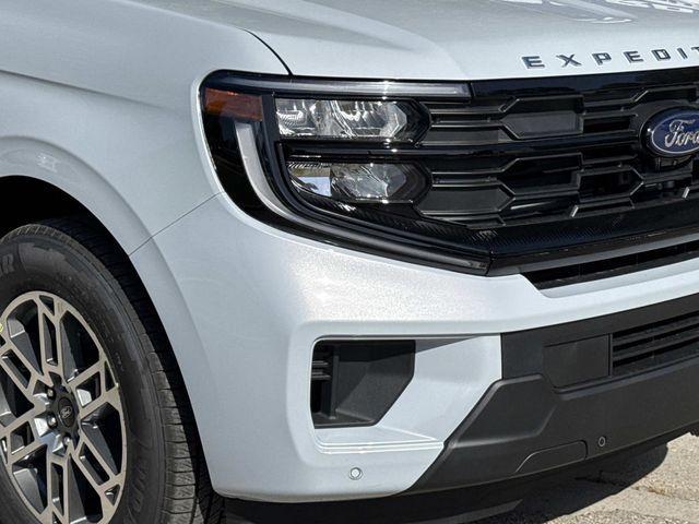 new 2026 Ford Expedition car, priced at $68,553