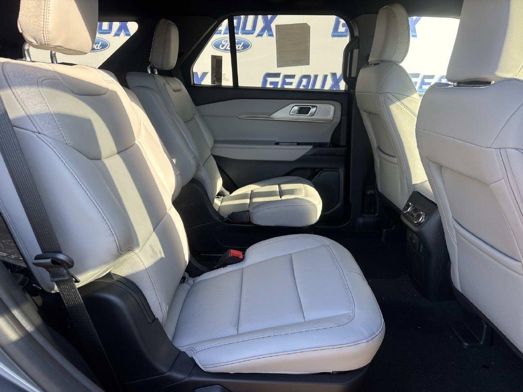 new 2027 Ford Explorer car, priced at $45,435