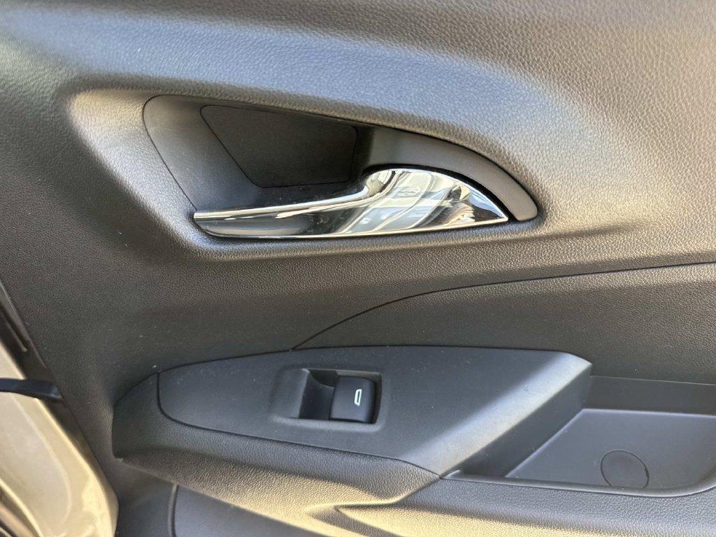 used 2025 Chevrolet Trax car, priced at $19,135