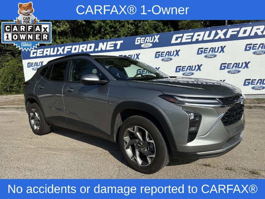 used 2025 Chevrolet Trax car, priced at $19,135