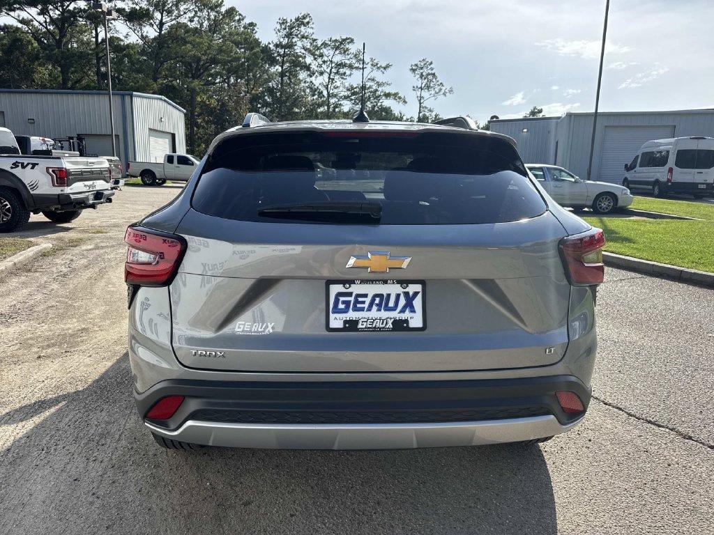 used 2025 Chevrolet Trax car, priced at $19,135