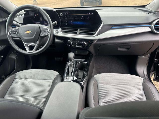 used 2025 Chevrolet Trax car, priced at $21,066