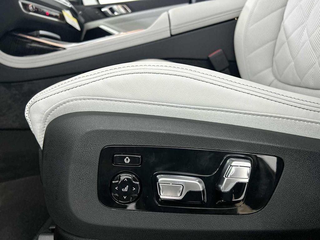 new 2026 BMW X7 car, priced at $100,675