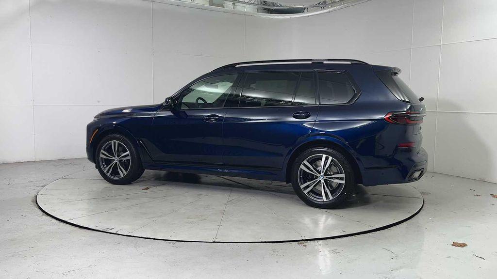 new 2026 BMW X7 car, priced at $100,675