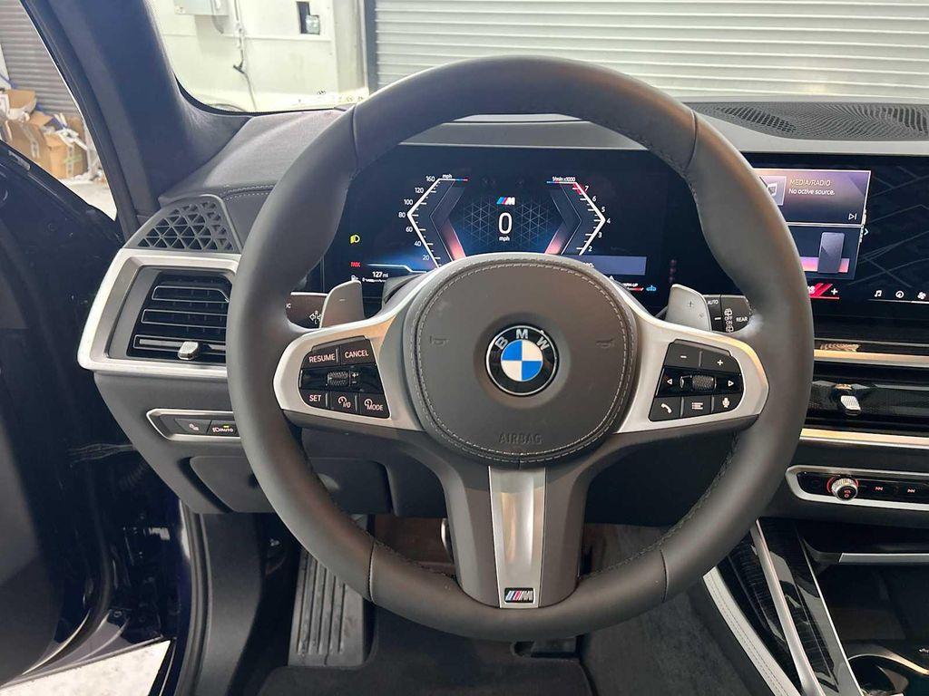 new 2026 BMW X7 car, priced at $100,675