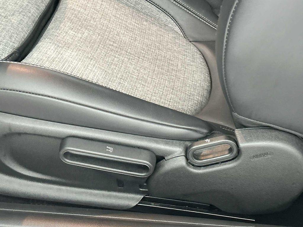 used 2023 MINI Hardtop car, priced at $16,999