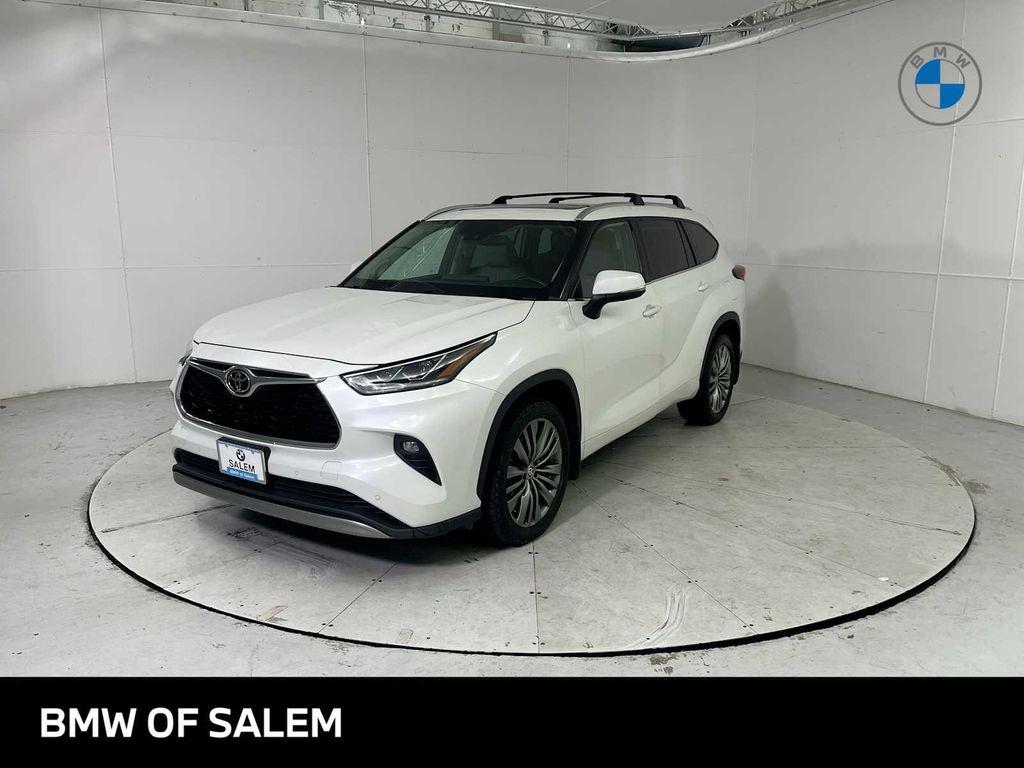 used 2020 Toyota Highlander car, priced at $31,495