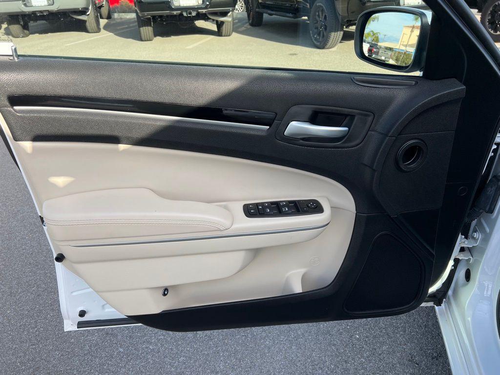 used 2023 Chrysler 300 car, priced at $25,091