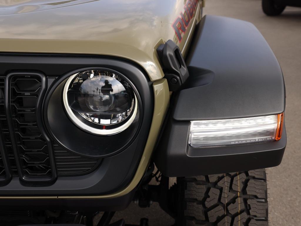 new 2026 Jeep Gladiator car, priced at $57,270