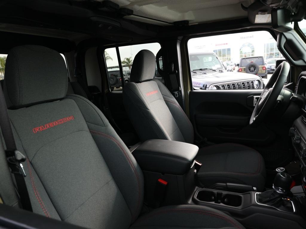 new 2026 Jeep Gladiator car, priced at $57,270