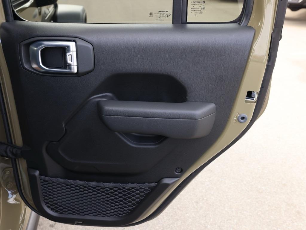 new 2026 Jeep Gladiator car, priced at $57,270